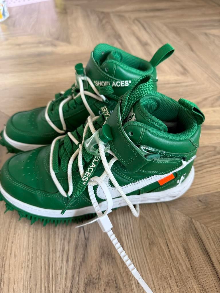 Off-White x Nike Air Force 1 Mid Pine Green 36,5, Kleding | Heren, Schoenen, Ophalen of Verzenden, Gedragen, Overige kleuren, Sneakers of Gympen