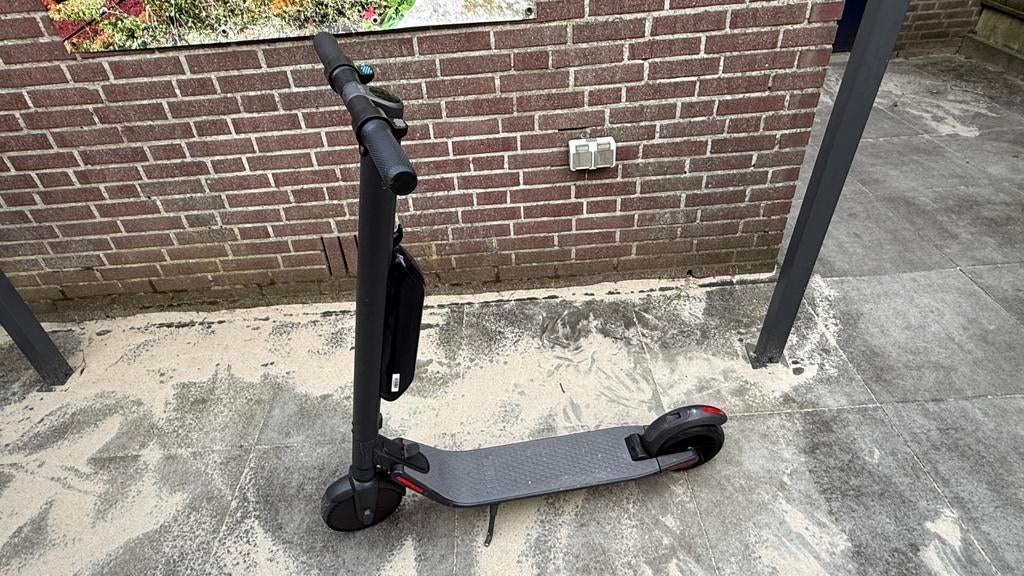 Segway Ninebot ES Elektrische Step, Fietsen en Brommers, Steps, Ophalen, Gebruikt, Elektrische step (E-scooter)