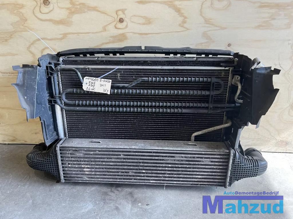 MERCEDES E KLASSE A207 R207 W212 2.2 CDI Koelerpakket koeler, Gebruikt, Mercedes-Benz AG, Mercedes-Benz, Ophalen of Verzenden