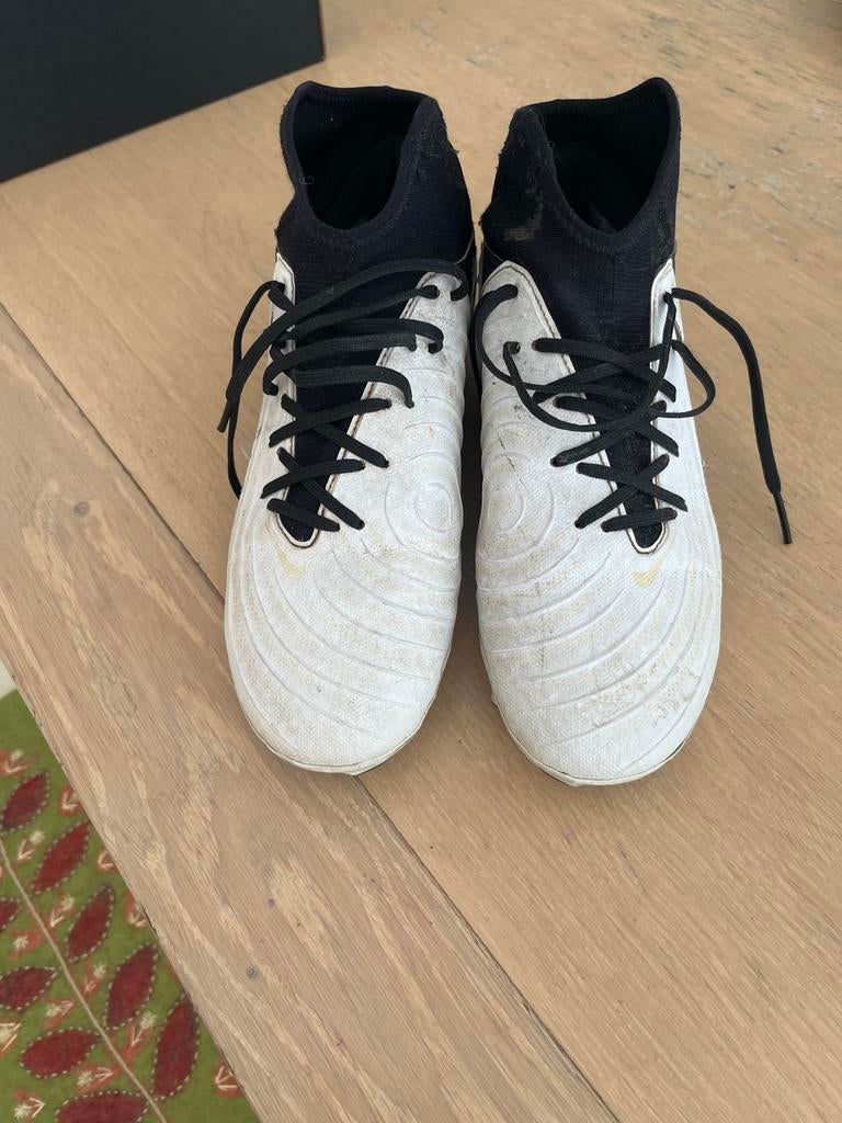 Nike voetbalschoenen US 6 / EU 38 - Gebruikt, Sport en Fitness, Voetbal, Ophalen of Verzenden, Gebruikt, Schoenen