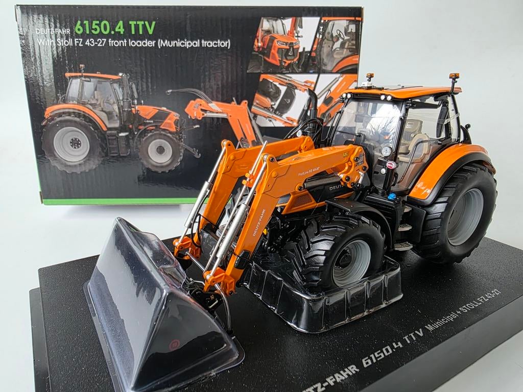 DEUTZ-FAHR 6150.4 TTV MUNICIPAL +STOLL FZ 43-27 UH 1:32, Ophalen, Nieuw, Tractor of Landbouw, Overige merken