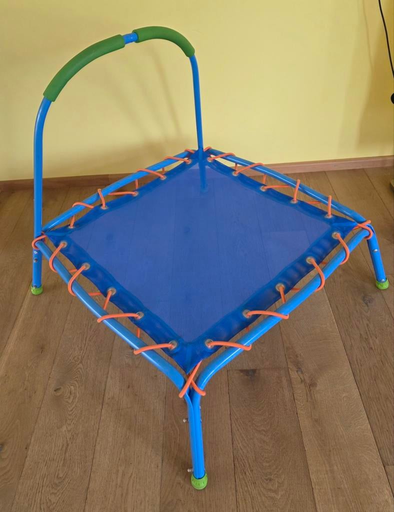 Kinder trampoline met beugel, Ophalen, Gebruikt
