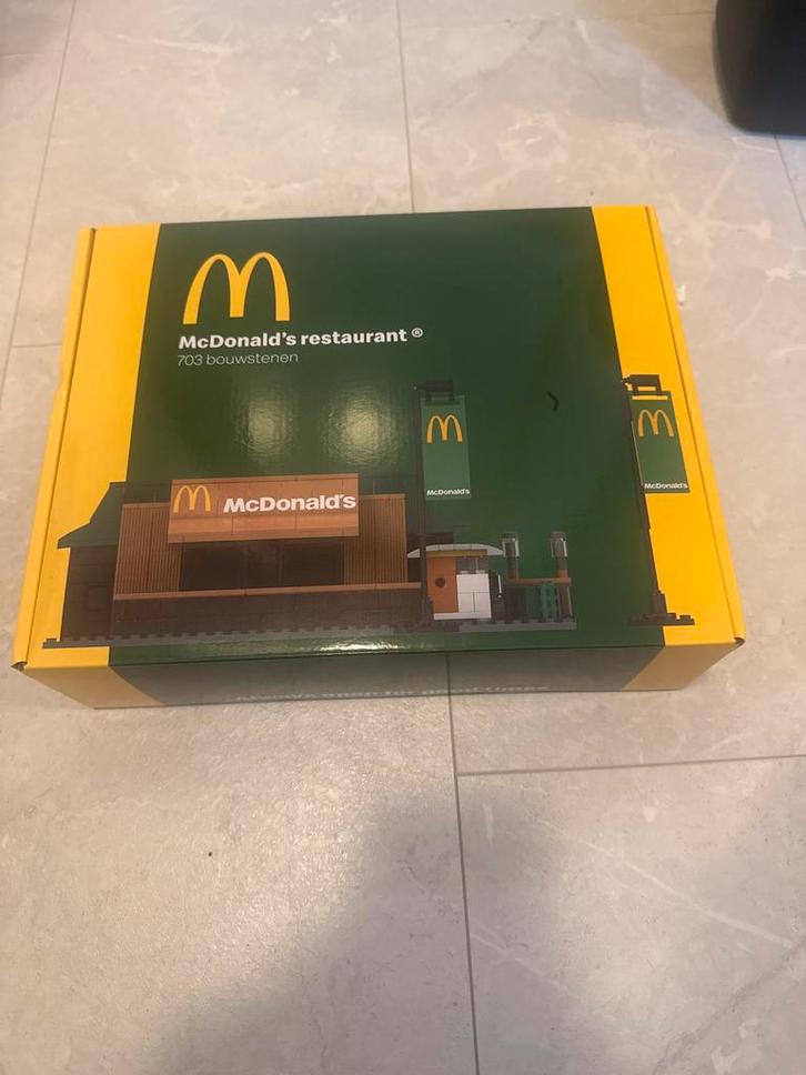 McDonald's Restaurant Bouwset - 703 bouwstenen, Kinderen en Baby's, Speelgoed | Duplo en Lego, Nieuw, Lego, Complete set, Ophalen of Verzenden
