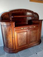 Art deco kast Majorelle, Ophalen