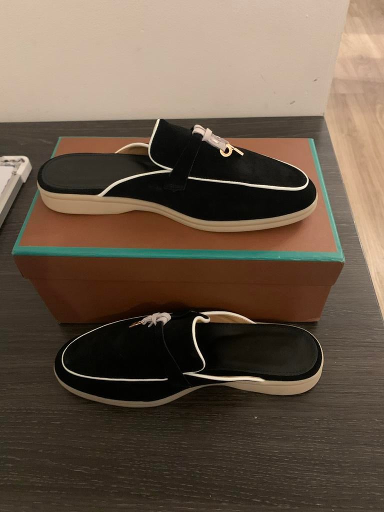 Loro Piana loafers, Kleding | Dames, Ophalen of Verzenden, Zo goed als nieuw, Zwart, Instappers