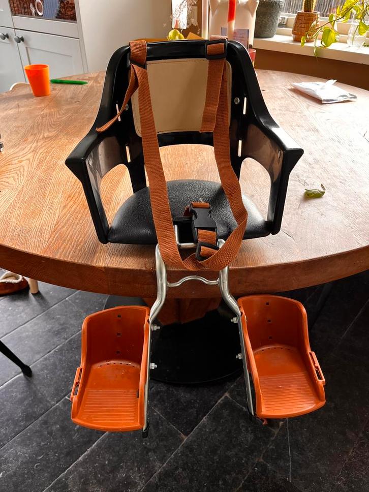 &Italy fietsstoeltje fietszitje voor op stuur retro, Fietsen en Brommers, Fietsaccessoires | Fietsstoeltjes, Gebruikt, Ophalen