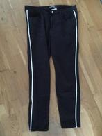 lange broek zwart met witte bies 42, Zwart, Maat 42/44 (L), Ophalen of Verzenden, Zo goed als nieuw