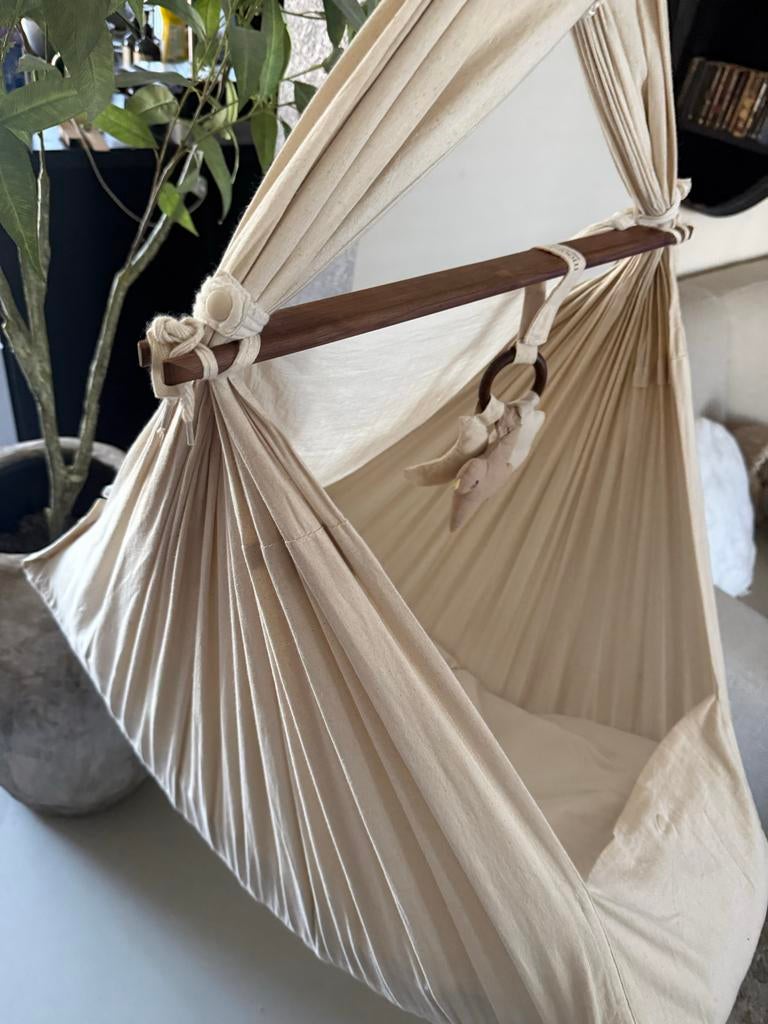 Moonboon baby hangmat met motor en extra's, Kinderen en Baby's, Ophalen, Gebruikt, Wieg