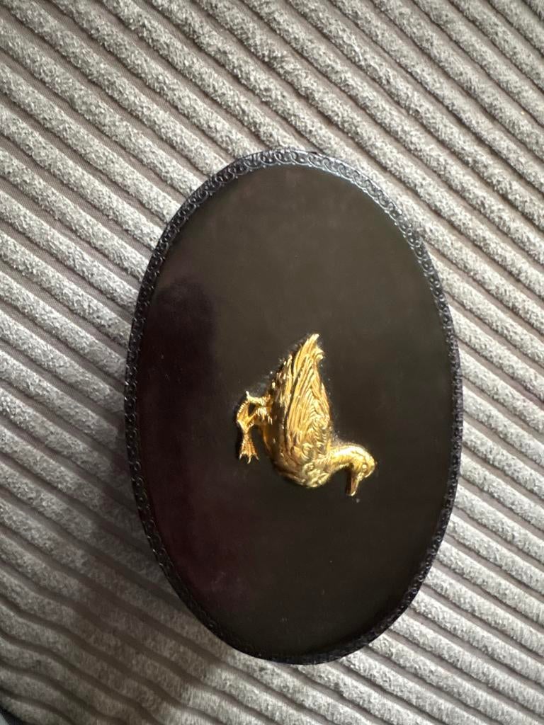 Zwart doosje met gouden vogel, Ophalen of Verzenden