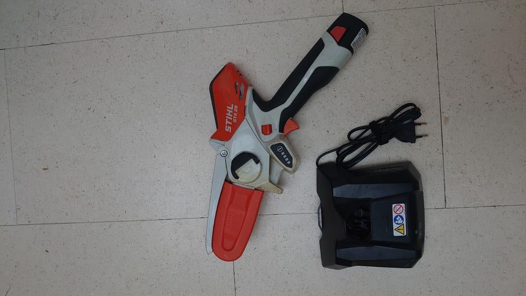 Stihl GTA 26 mini accusnoeizaag /, kettingzaag., Ophalen of Verzenden, Gebruikt
