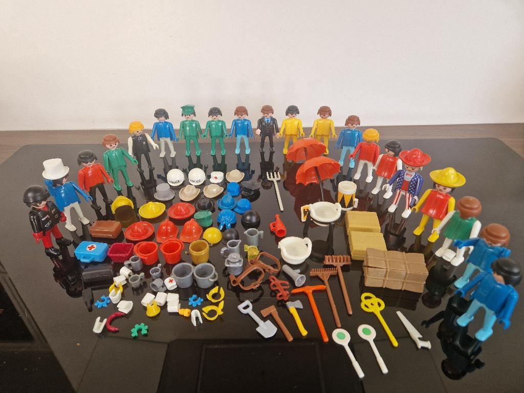verzameling playmobil poppetjes incl accesoires, Kinderen en Baby's, Speelgoed | Playmobil, Ophalen of Verzenden, Zo goed als nieuw