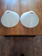 2 oude melkwit glazen lampenkappen, Ophalen of Verzenden, Wit, Rond, Minder dan 25 cm