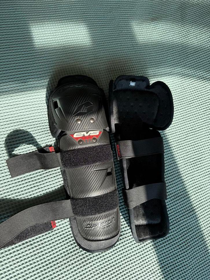 EVS Option kniebeschermers, Motoren, Kleding | Motorkleding, Motorcrosskleding, Heren, Tweedehands, Ophalen of Verzenden