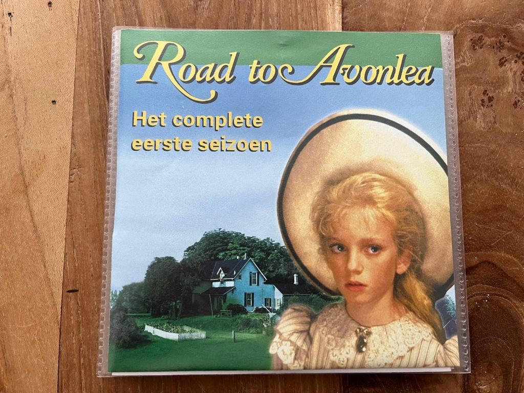 DVD The Road To Avonlea Complete 1e seizoen, Alle leeftijden, Boxset, Ophalen of Verzenden, Zo goed als nieuw