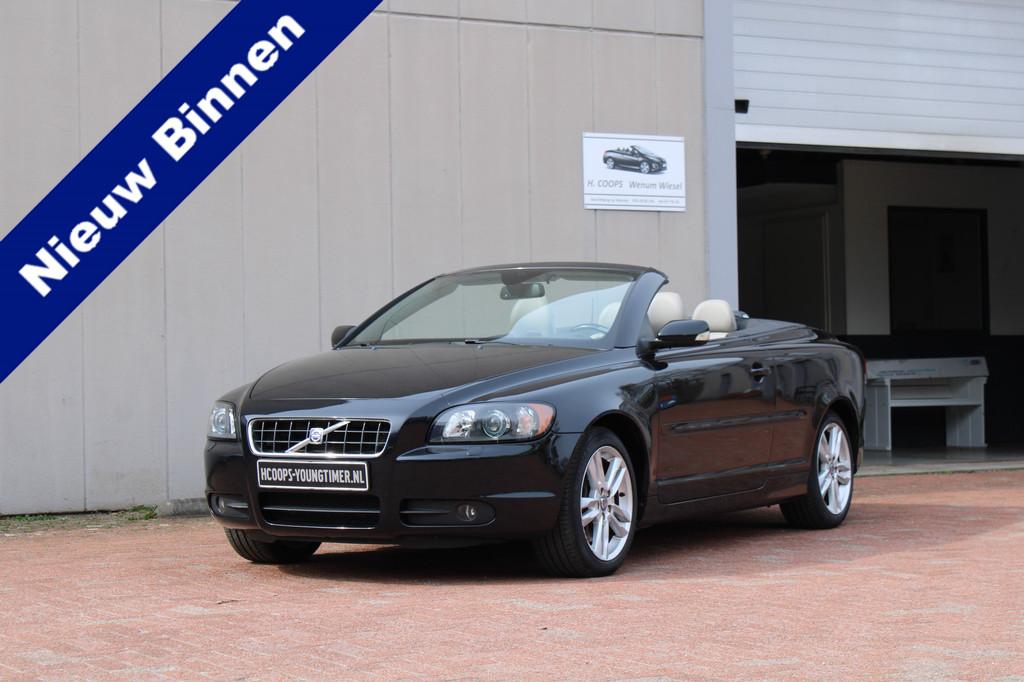 Volvo C70 2.4i Summum YOUNGTIMER (bj 2006), Voorwielaandrijving, C70, Gebruikt, 4 stoelen