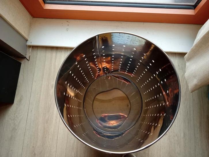 Metalen Wasmand met geperforeerd design, Witgoed en Apparatuur, Wasmachines, Ophalen of Verzenden