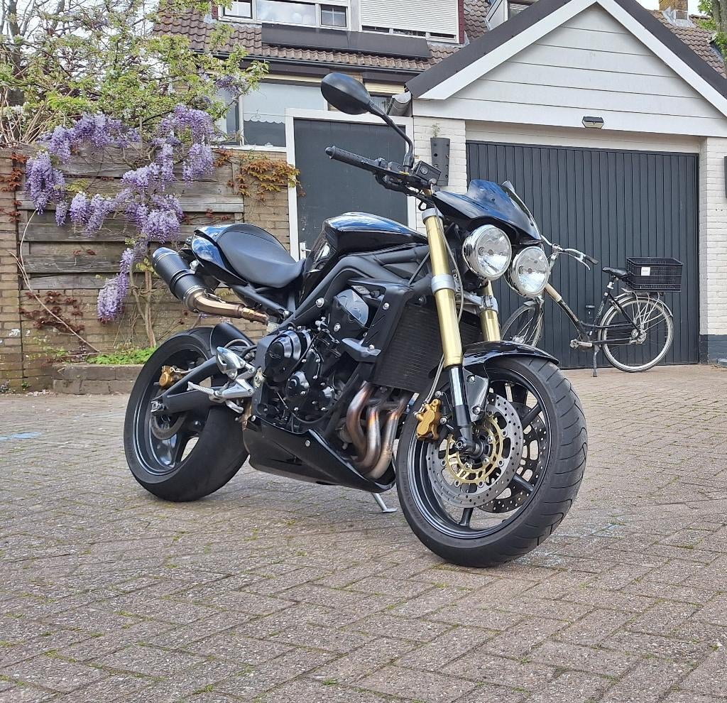 Triumph Street Triple, 675 cc, Sportuitlaat, Gebruikt, 3 cilinders