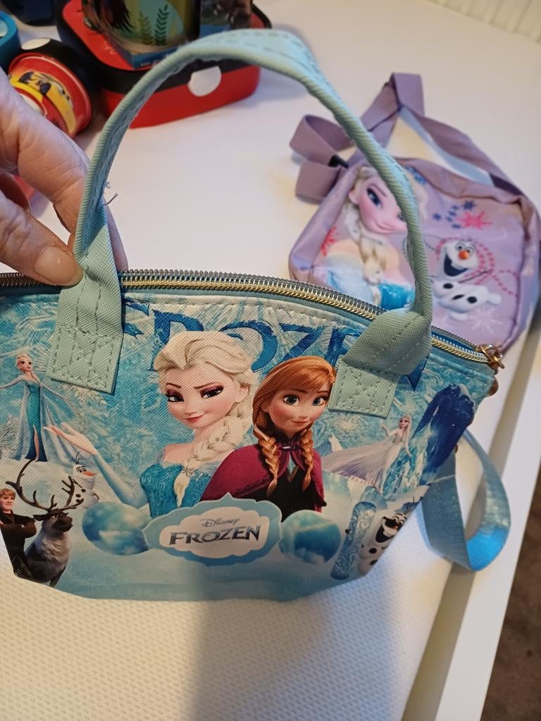 Frozen tasjes en horloge, Ophalen of Verzenden, Blauw, Schoudertas, Minder dan 30 cm
