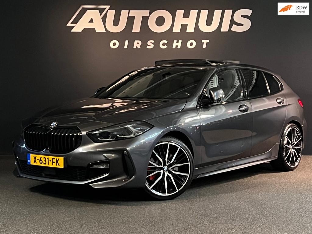 BMW 1-serie 120i High Executive Edition M Pano/ M stoelen/ 1, Auto's, BMW, 1998 cc, 730 kg, Gebruikt, 4 cilinders