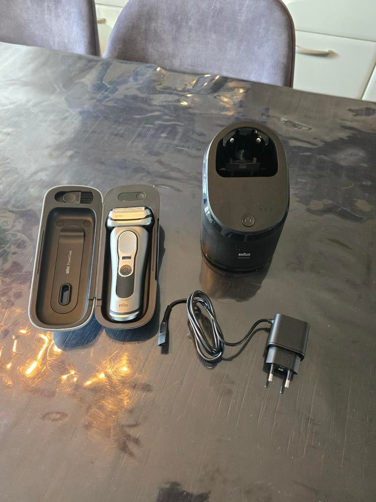 Braun Series 9 PRO+ 9675CC scheerapparaat, Ophalen of Verzenden, Zo goed als nieuw, Scheren en Epileren