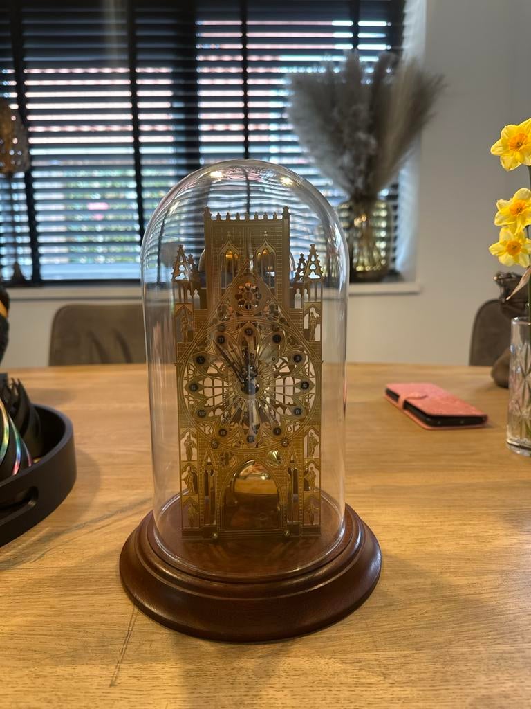 Hermle skeletklok onder stolp - mechanisch - jaren '70-'80, Ophalen