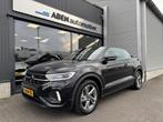 Volkswagen T-Roc Cabrio 1.5 TSI 150PK R-Line automaat (IQ LE, 4 cilinders, 4 stoelen, Zwart, Leder
