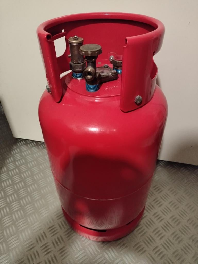 In erg nette staat verkerende volle LPG gasfles., Ophalen, Zo goed als nieuw