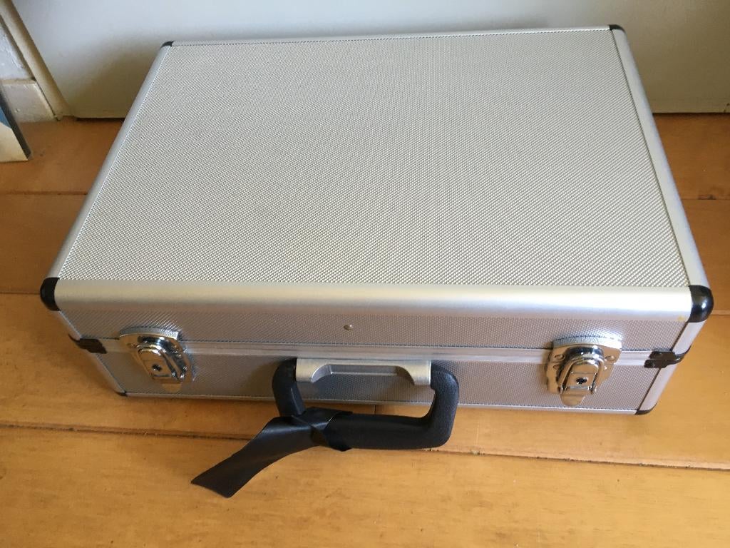 Stevige Koffer, evt. met indeling, handig en splinternieuw,, Ophalen of Verzenden, Nieuw