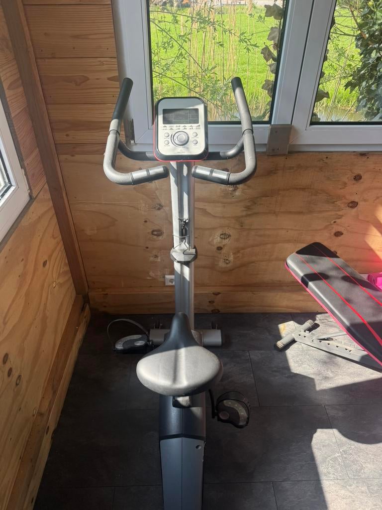 Hometrainer fiets, Sport en Fitness, Fitnessapparatuur, Ophalen, Gebruikt, Hometrainer