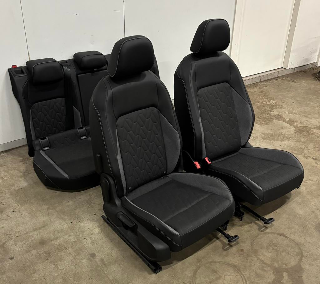 Volkswagen golf 8 interieur caddy, Auto-onderdelen, Ophalen of Verzenden, Nieuw, Volkswagen
