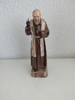 Religieus beeld pater Pio, Ophalen of Verzenden, Beeld(je)