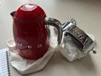 Smeg waterkoker, rood, nieuw in doos, KLF04RDEU, 1 tot 2 liter, Ophalen of Verzenden, Nieuw, Draadloos