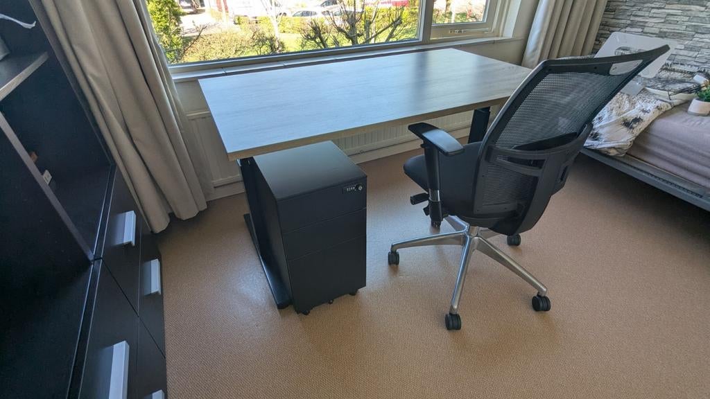 Complete Thuiswerkplek: Verstelbaar Bureau, Ladeblok & stoel, Huis en Inrichting, Bureaus, Ophalen, Hout, In hoogte verstelbaar