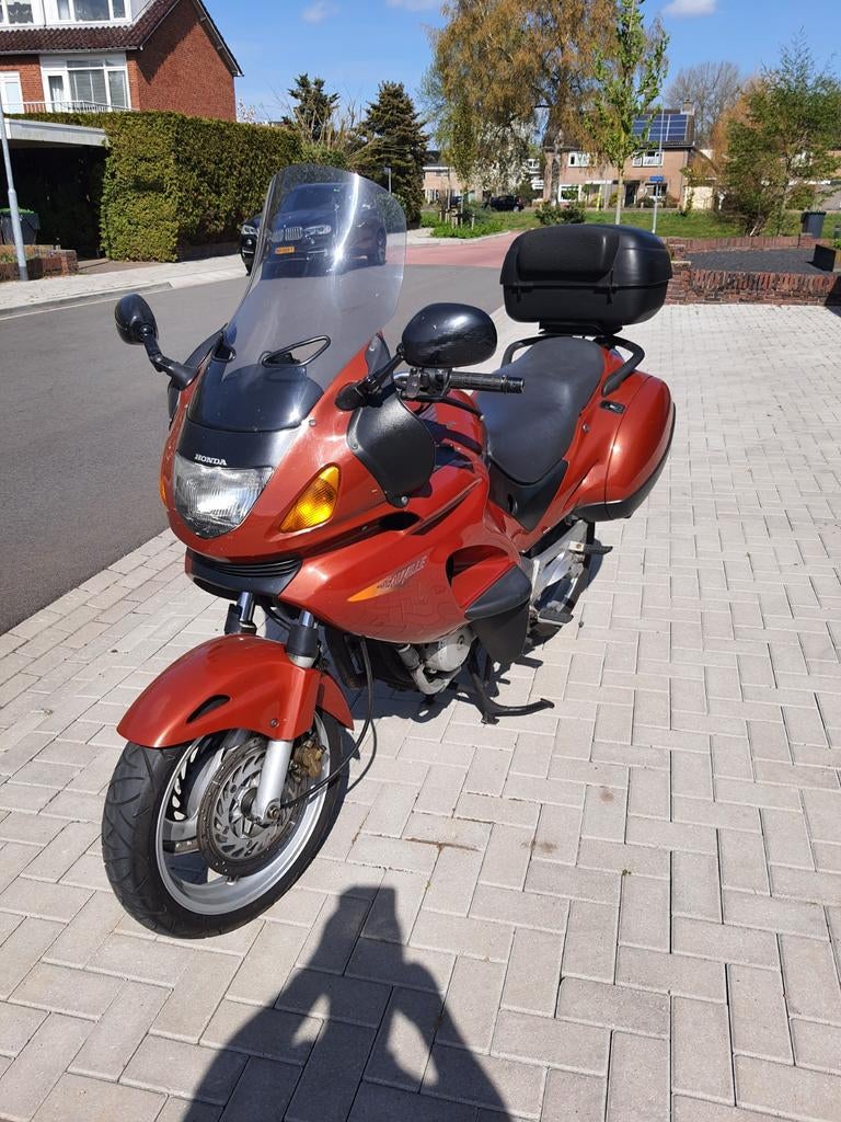 Mooie toermotor, Honda 650 cc deauville., 2 cilinders, Cardan-aandrijving, Motorrijbewijs A, Gebruikt