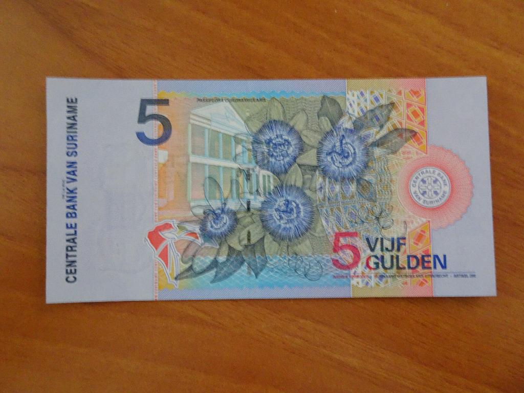 Bankbiljet Suriname 5 Gulden 2000, Postzegels en Munten, Bankbiljetten | Amerika, Verzenden, Zuid-Amerika, Los biljet