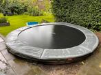Berg trampoline met airflow 330, Ophalen, Gebruikt