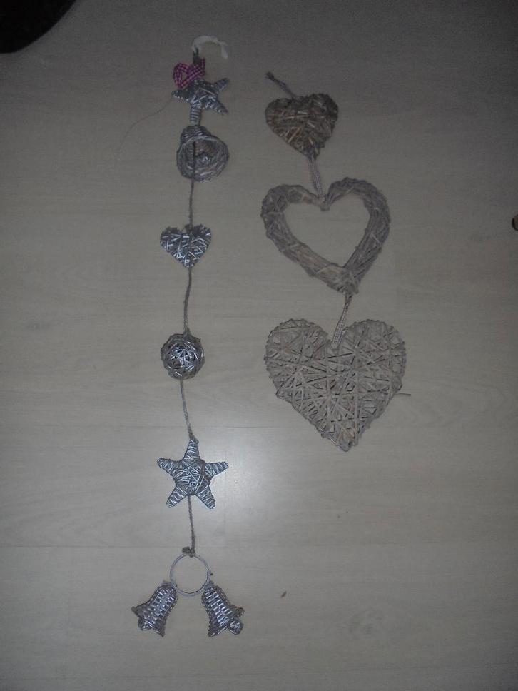 Zilverkleurige rieten woondecoraties, Huis en Inrichting, Woonaccessoires | Overige, Zo goed als nieuw, Ophalen of Verzenden