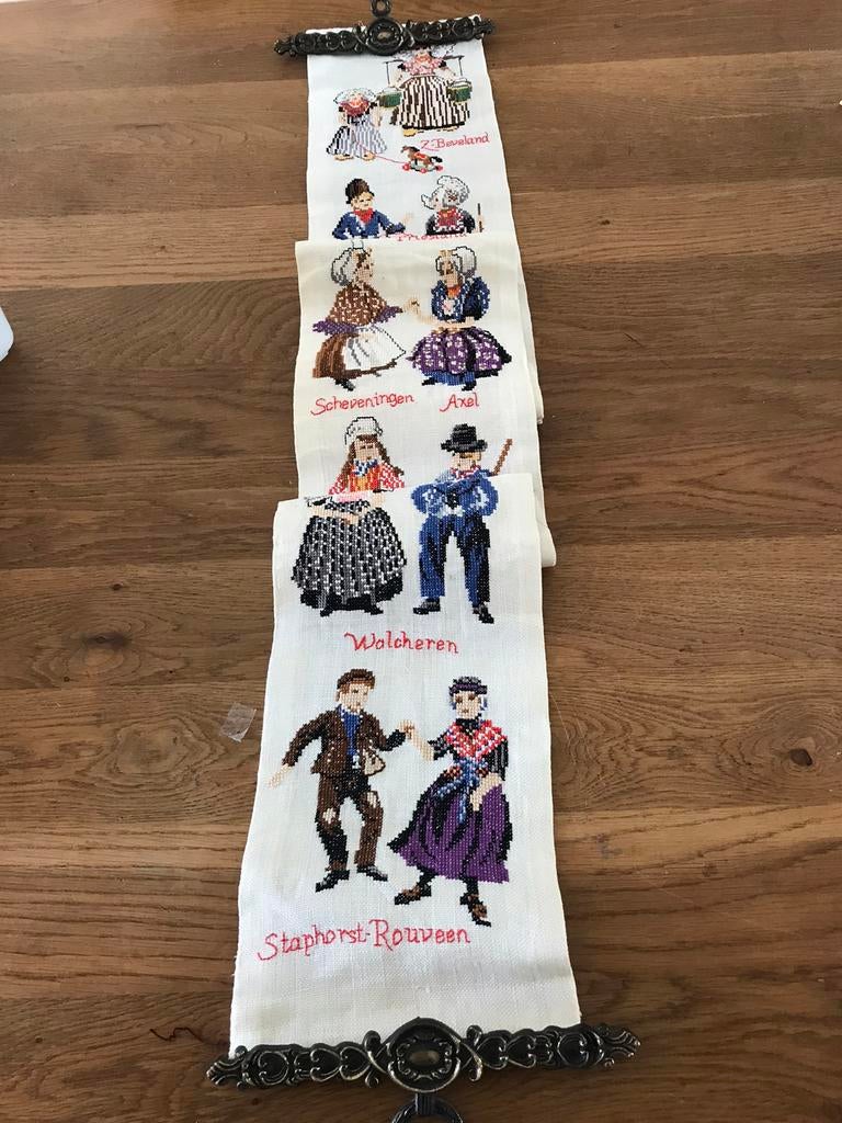 Kant en klaar schellekoord klederdrachten met beslag, Ophalen of Verzenden