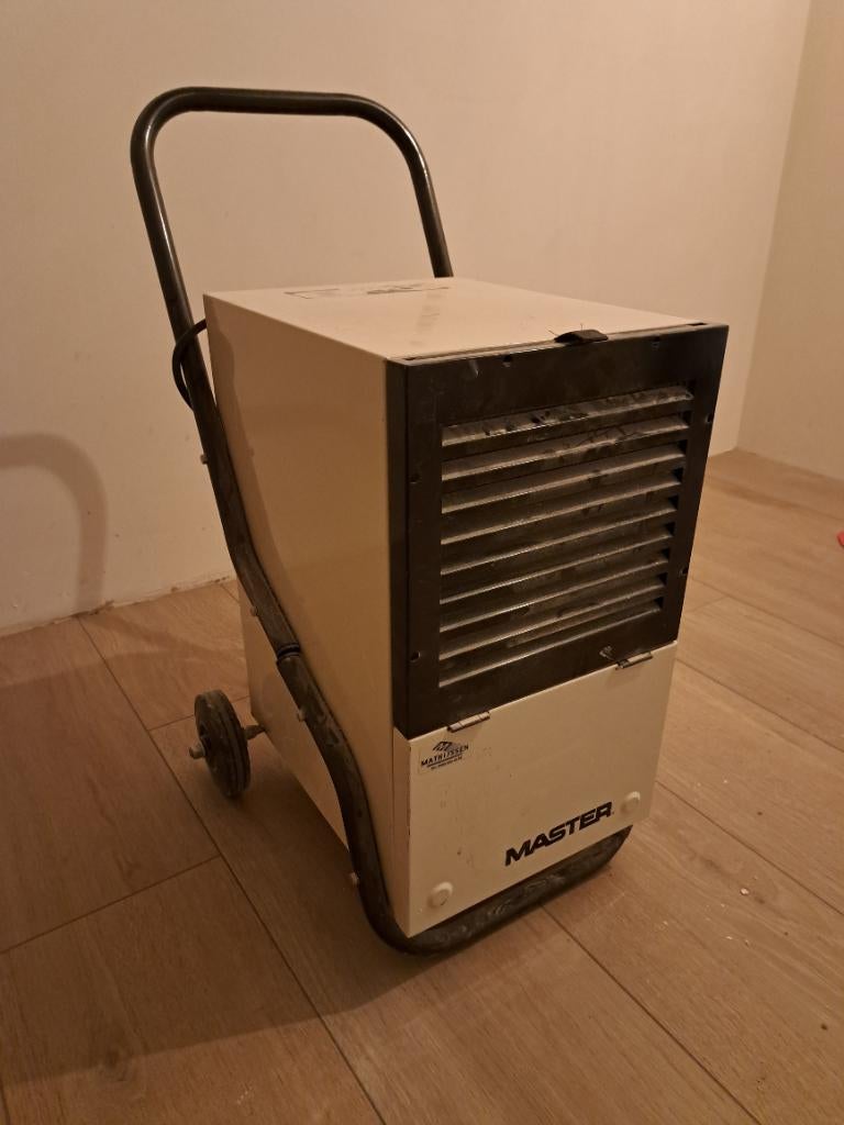 Bouwdroger merk Master, Ophalen, Gebruikt, Ventilator en Afzuiger