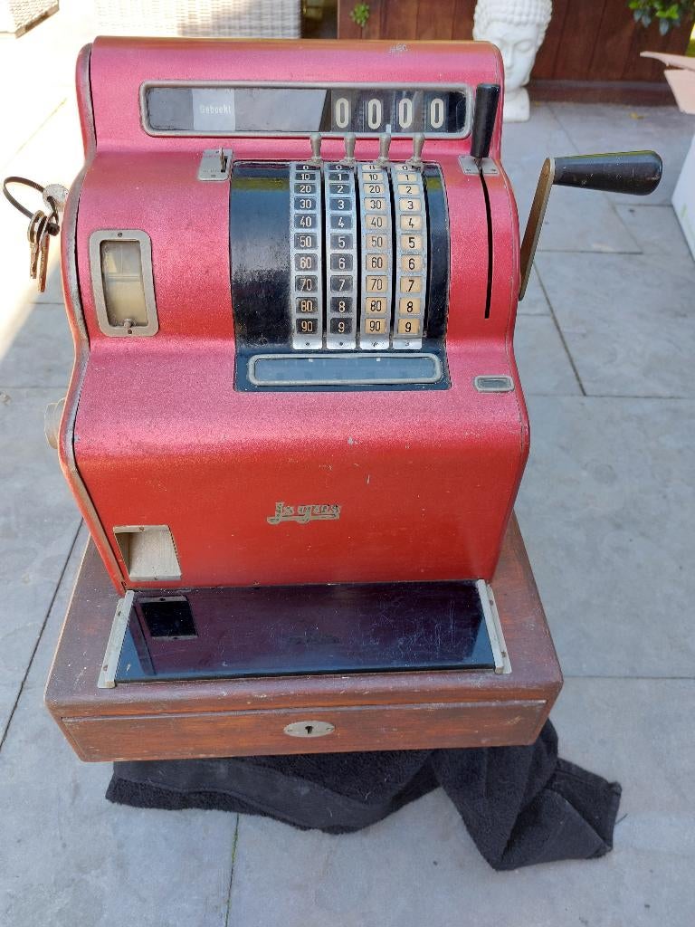 kasregister antiek Rood, Ophalen