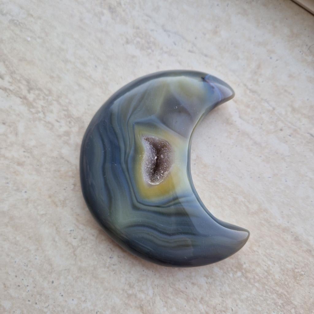 Prachtige Agaat Maan met Druzy - 150 gram, Sieraden, Tassen en Uiterlijk, Edelstenen, Ophalen of Verzenden, Nieuw