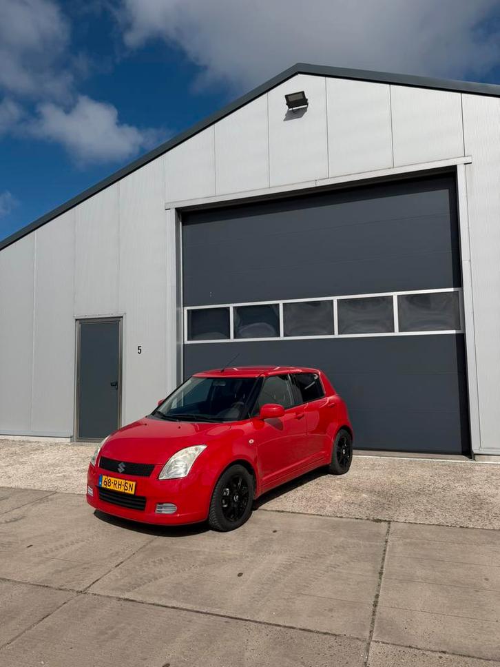 Suzuki Swift 1.5 5D 2005 Rood, Auto's, Suzuki, Bedrijf, Swift, ABS, Airbags, Bluetooth, Boordcomputer, Centrale vergrendeling