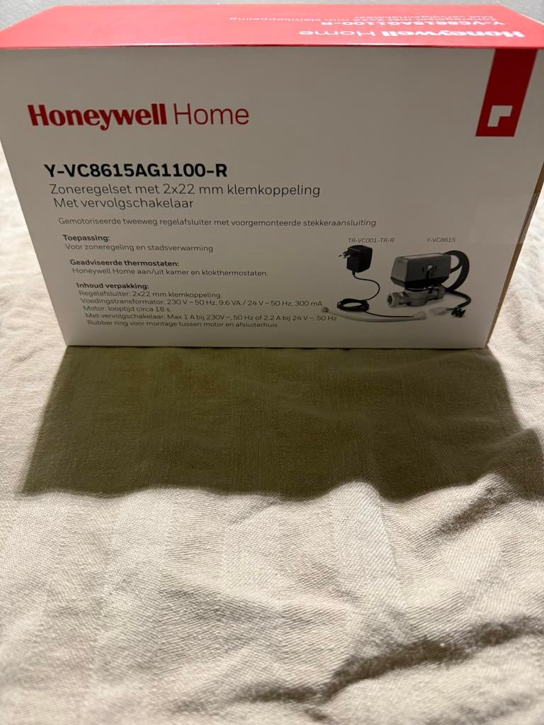 Honeywell Zoneregelset VC8615AG1100-R 22MM Nieuw in doos, Audio, Tv en Foto, Beamers, Ophalen of Verzenden, Nieuw