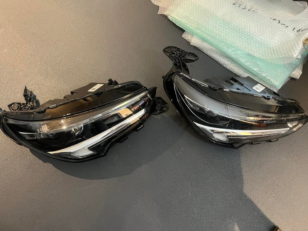 Opel Corsa F Koplamp Rechtsvoor - Generatie F LED, Auto-onderdelen, Verlichting, Ophalen of Verzenden, Gebruikt, Opel