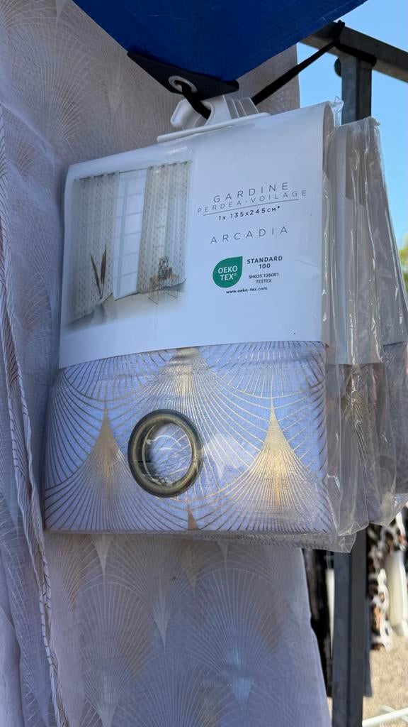 Nieuwe gouden doorzichtige gordijnen van Hornbach, Huis en Inrichting, Stoffering | Gordijnen en Lamellen, 200 cm of meer, Nieuw