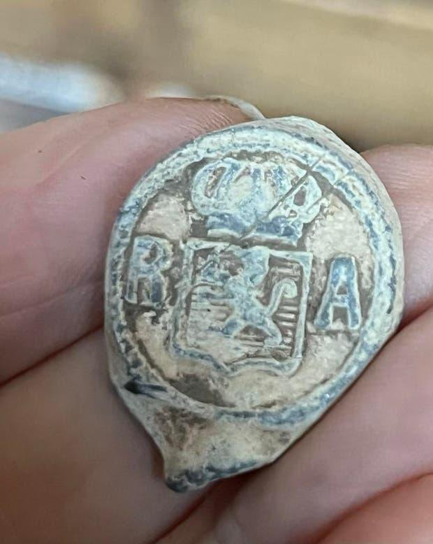 Bodemvondst….17e Eeuws Accijns/keurloodje /belasting, Ophalen of Verzenden