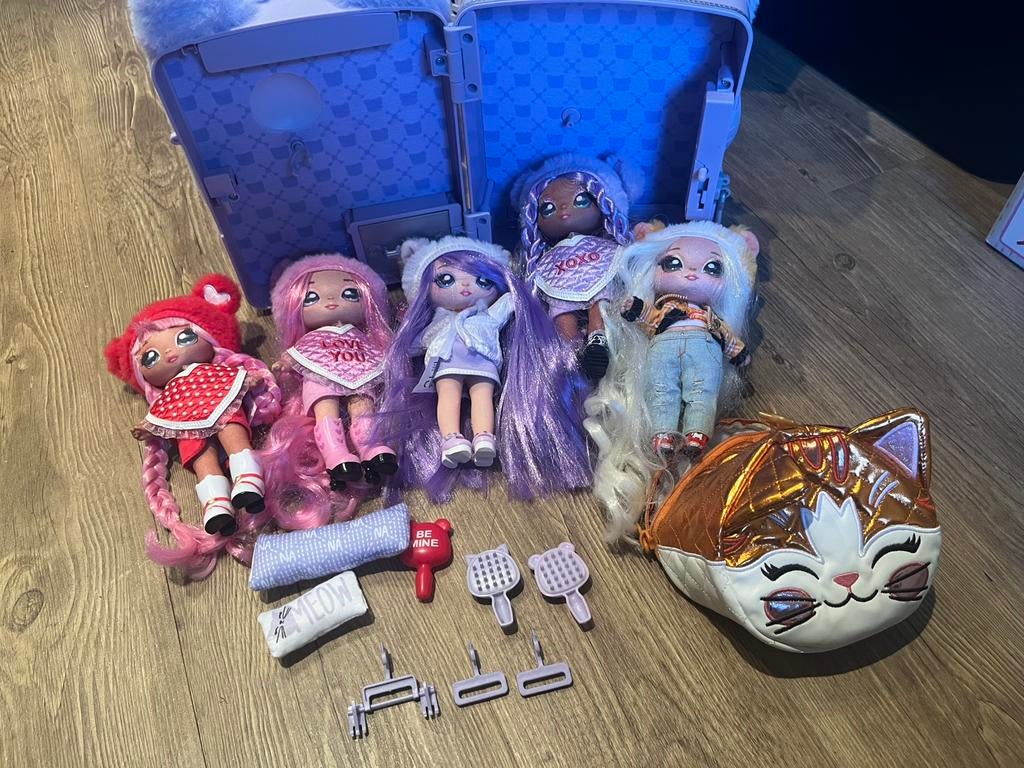Koffer met poppetjes van Na Na Na suprise, Ophalen, Zo goed als nieuw, Overige typen