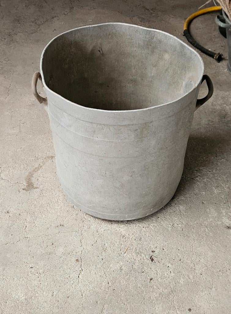 Grote zinken emmer met handgrepen, Ophalen of Verzenden