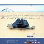 W118 CLA ACHTERKLEP VERGRENDELING SLOT MOTOR + HOUDER A20575, Gebruikt, -, Ophalen of Verzenden, -