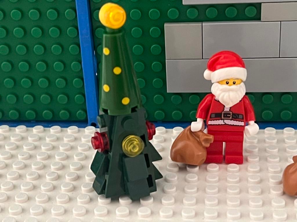 Lego kerstman met kerstboom, Ophalen of Verzenden, Zo goed als nieuw